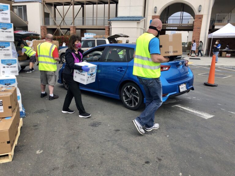 MSCS and Food Bank Hand Out Groceries for Fall Break